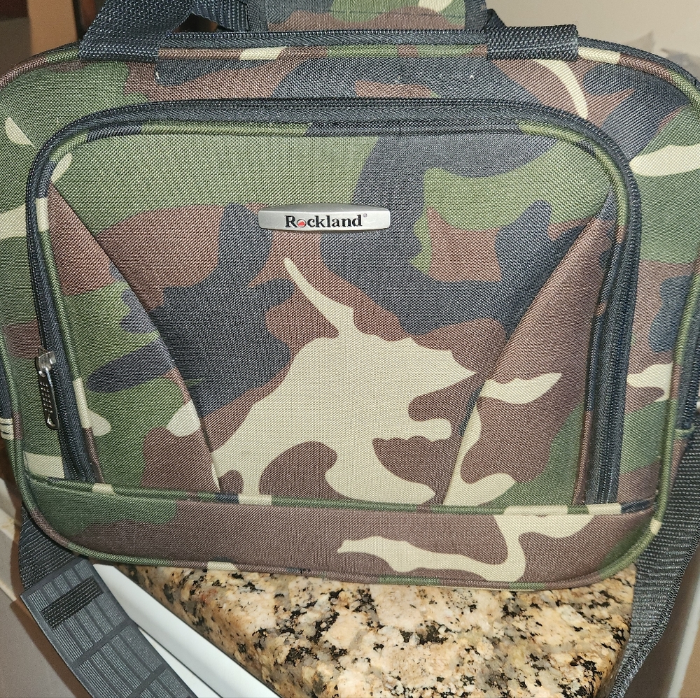 Rockland carry-on bag